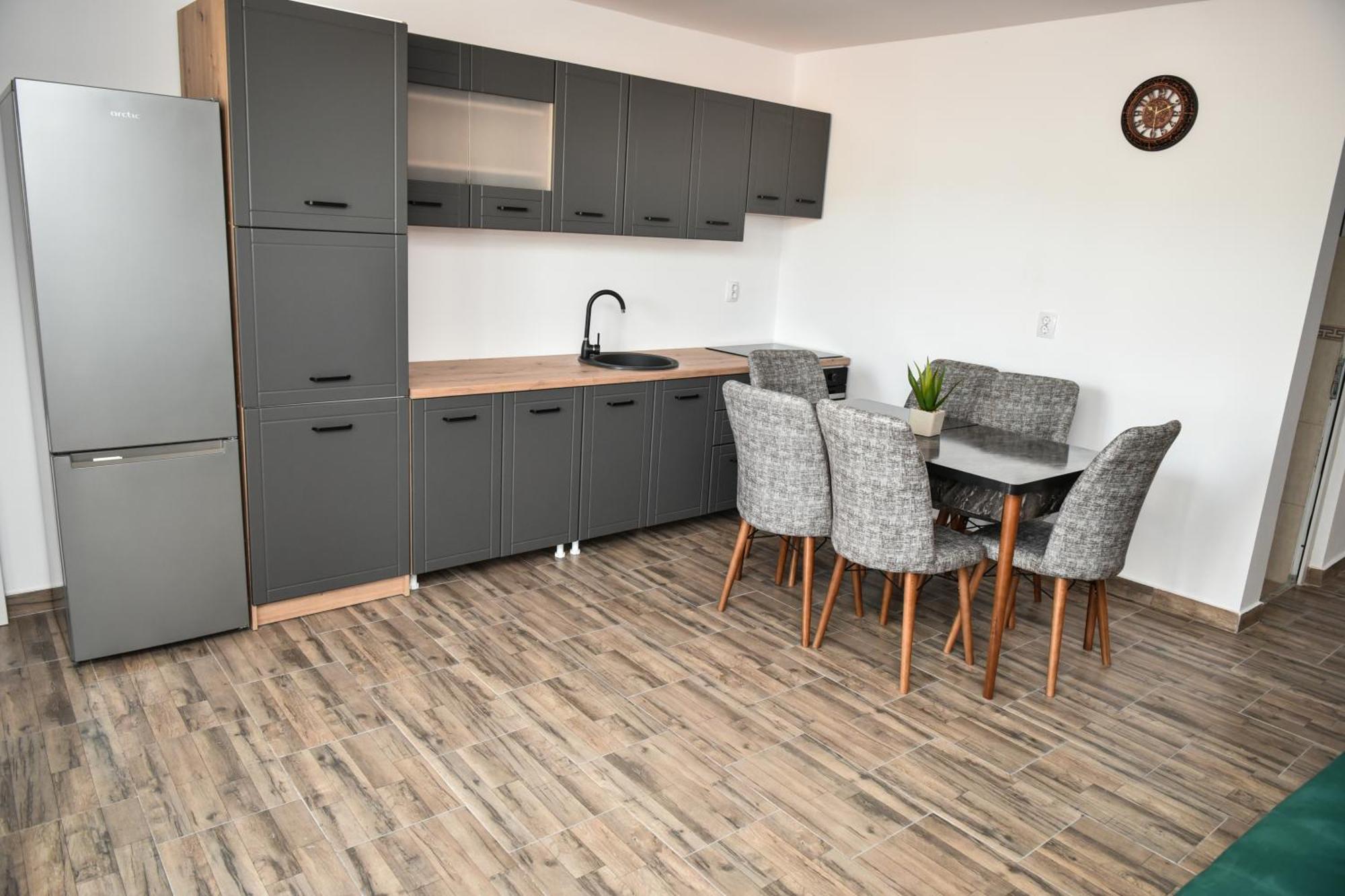 Apartament'S Moise 투르다 외부 사진