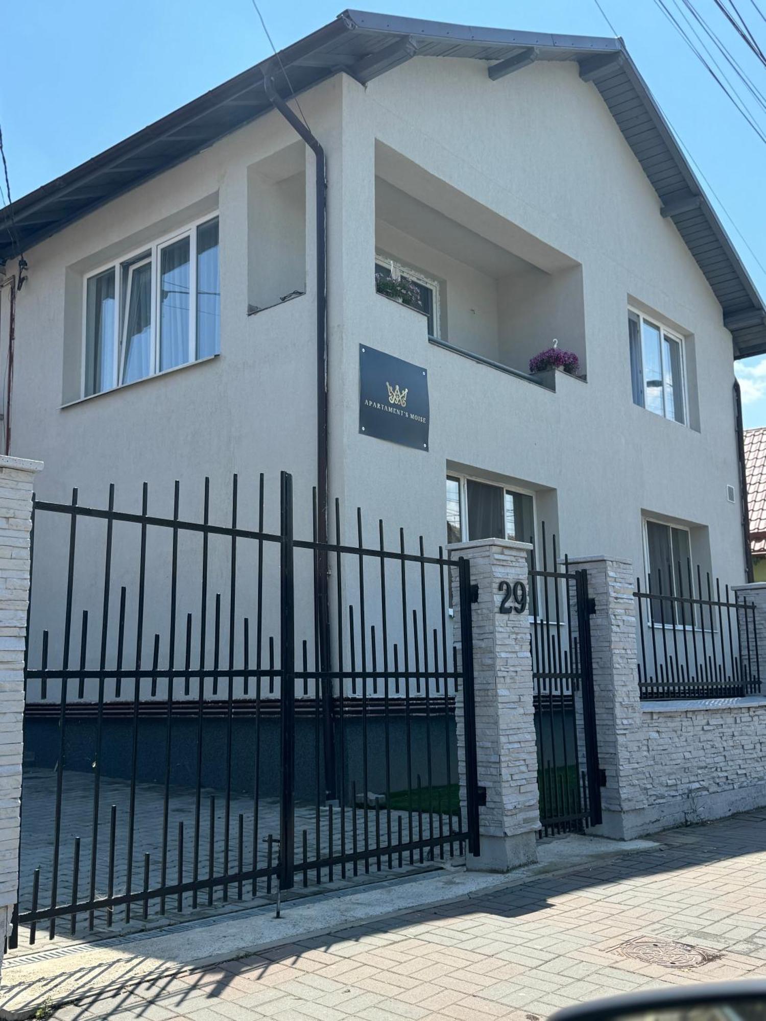 Apartament'S Moise 투르다 외부 사진