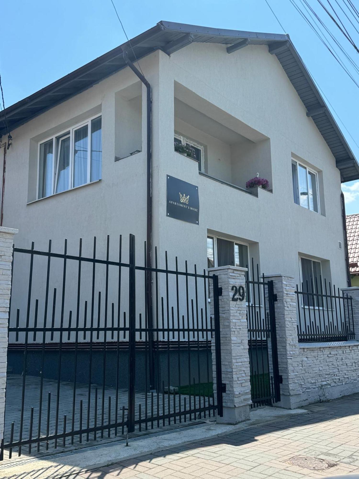 Apartament'S Moise 투르다 외부 사진